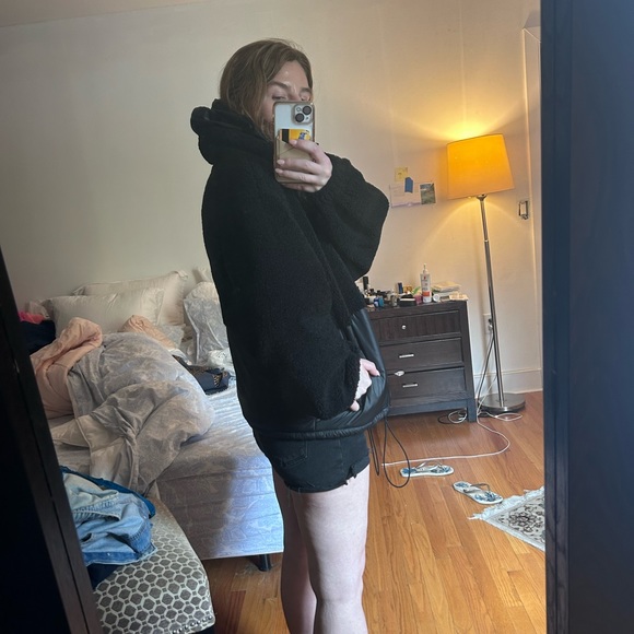 FRAME mix media high pile fleece jacket with vest insert in noir, sz. S - Picture 4 of 10